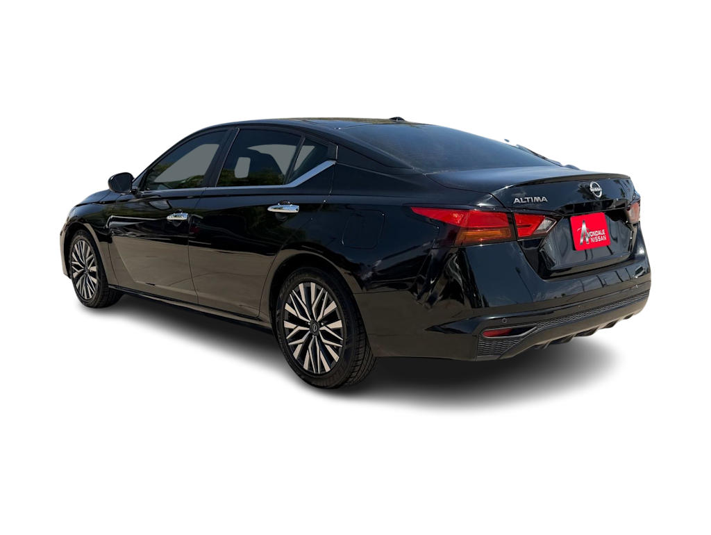Thumbnail: 2025 Nissan Altima - 4
