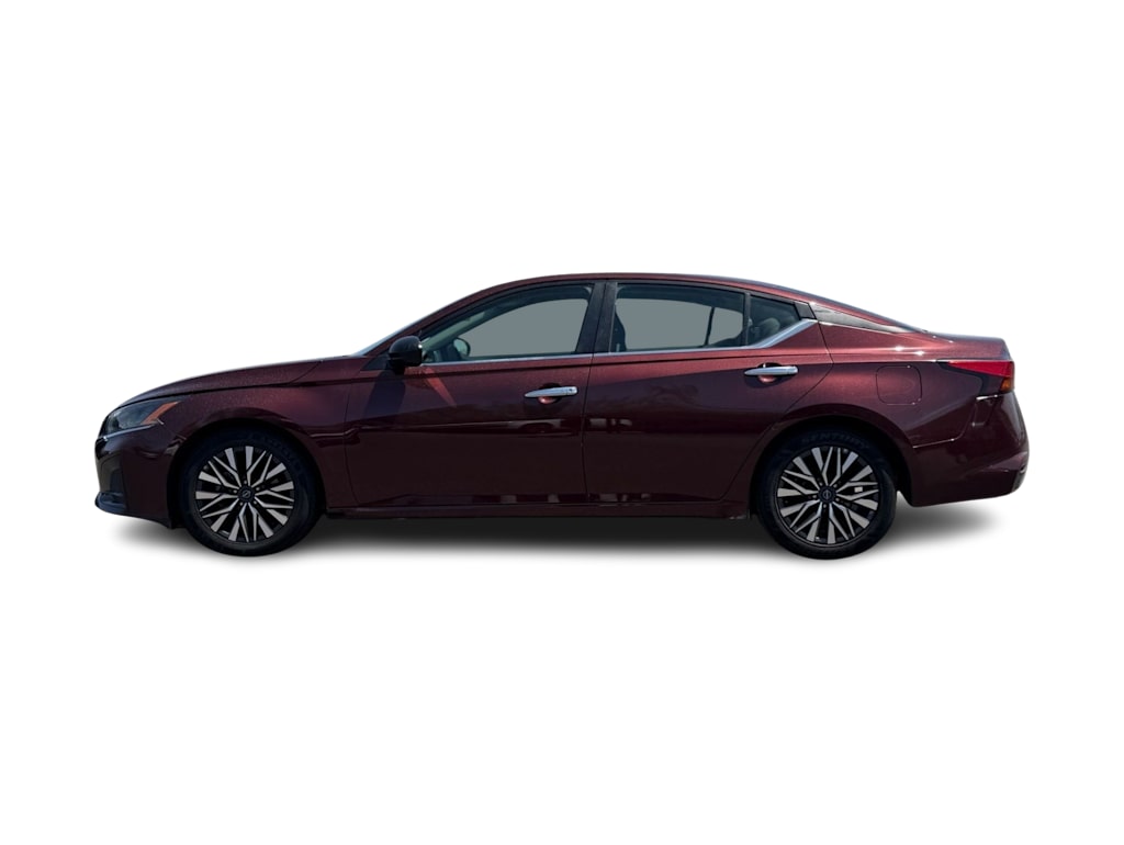 Thumbnail: 2024 Nissan Altima - 3