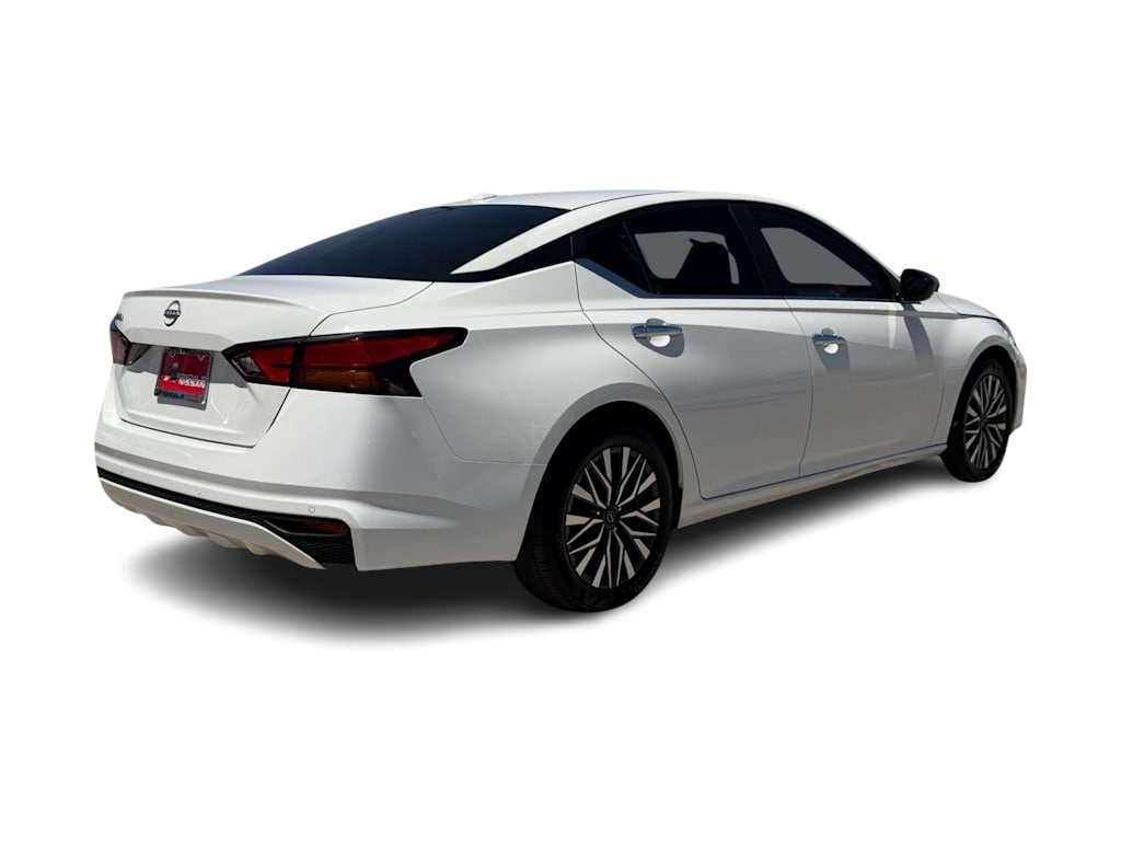 Thumbnail: 2025 Nissan Altima - 16