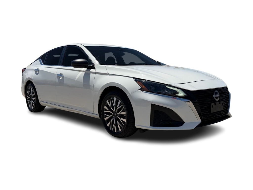 Thumbnail: 2025 Nissan Altima - 18