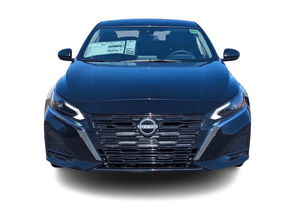 Thumbnail: 2025 Nissan Altima - 5