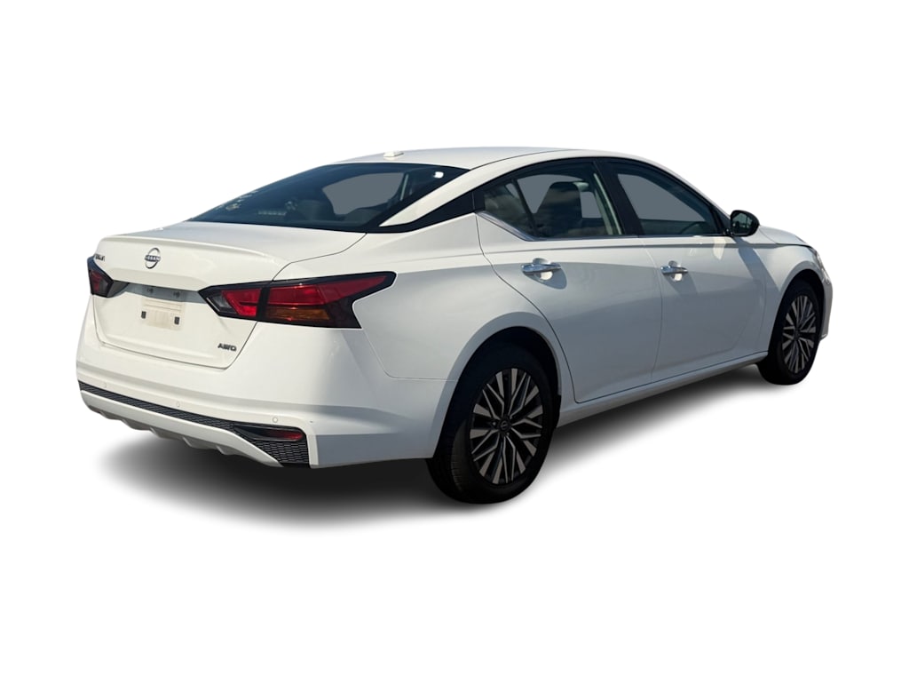 Thumbnail: 2025 Nissan Altima - 13