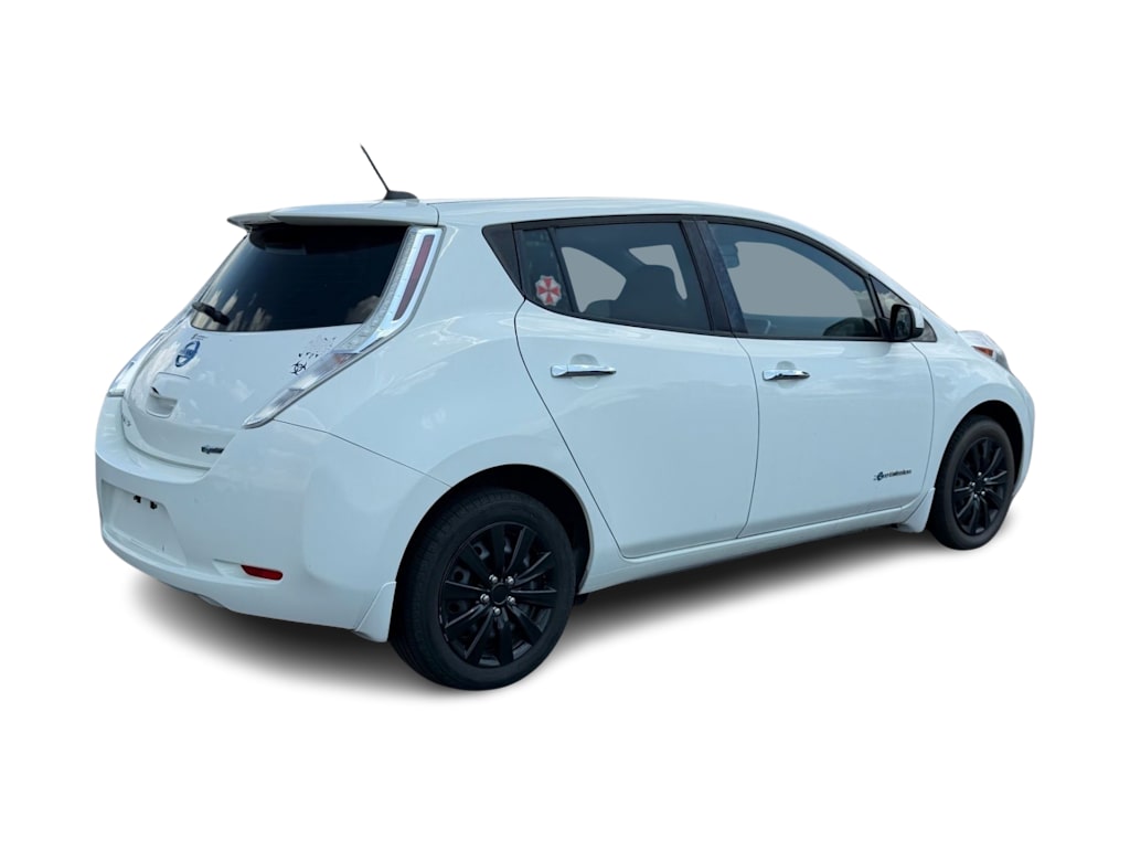 Thumbnail: 2017 Nissan Leaf - 9