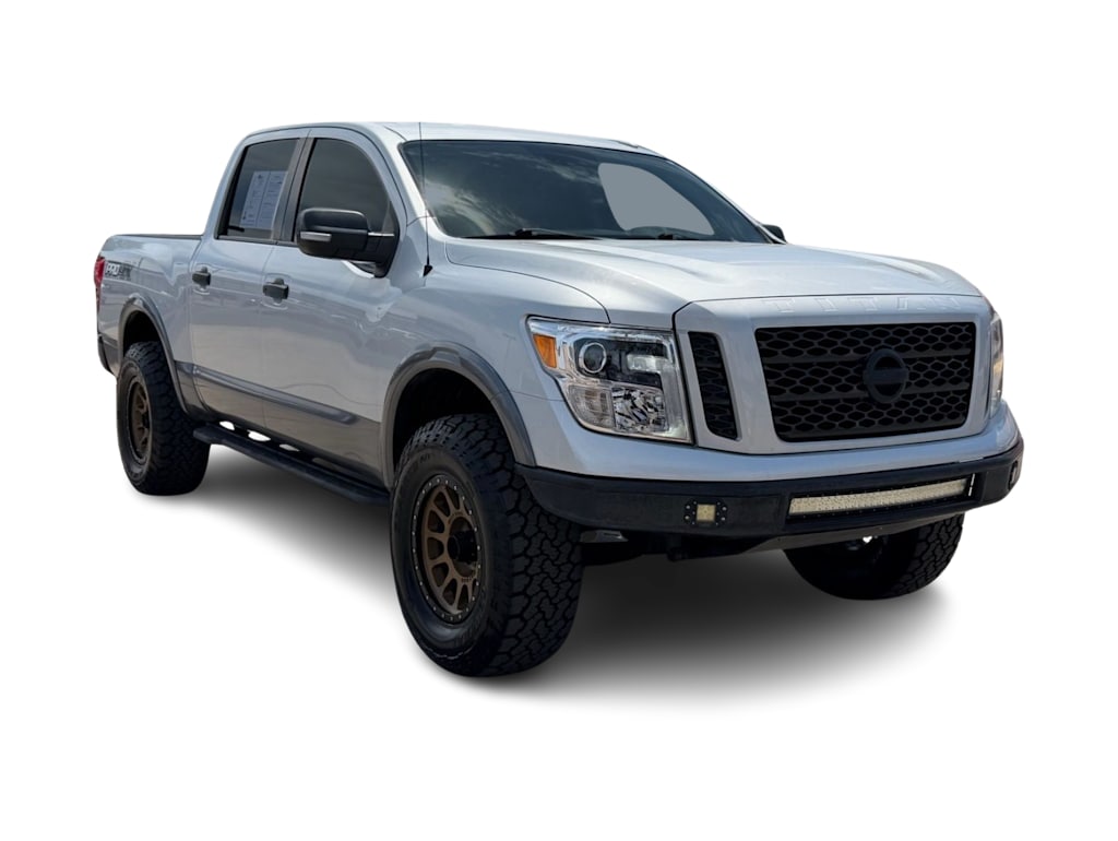 Thumbnail: 2019 Nissan Titan - 15