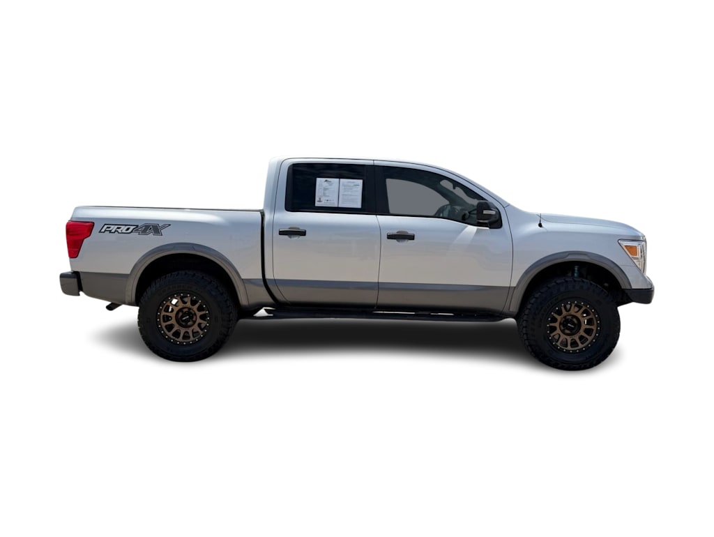 Thumbnail: 2019 Nissan Titan - 14