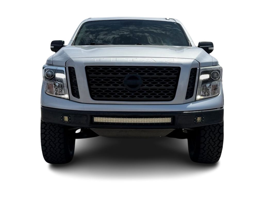 Thumbnail: 2019 Nissan Titan - 6