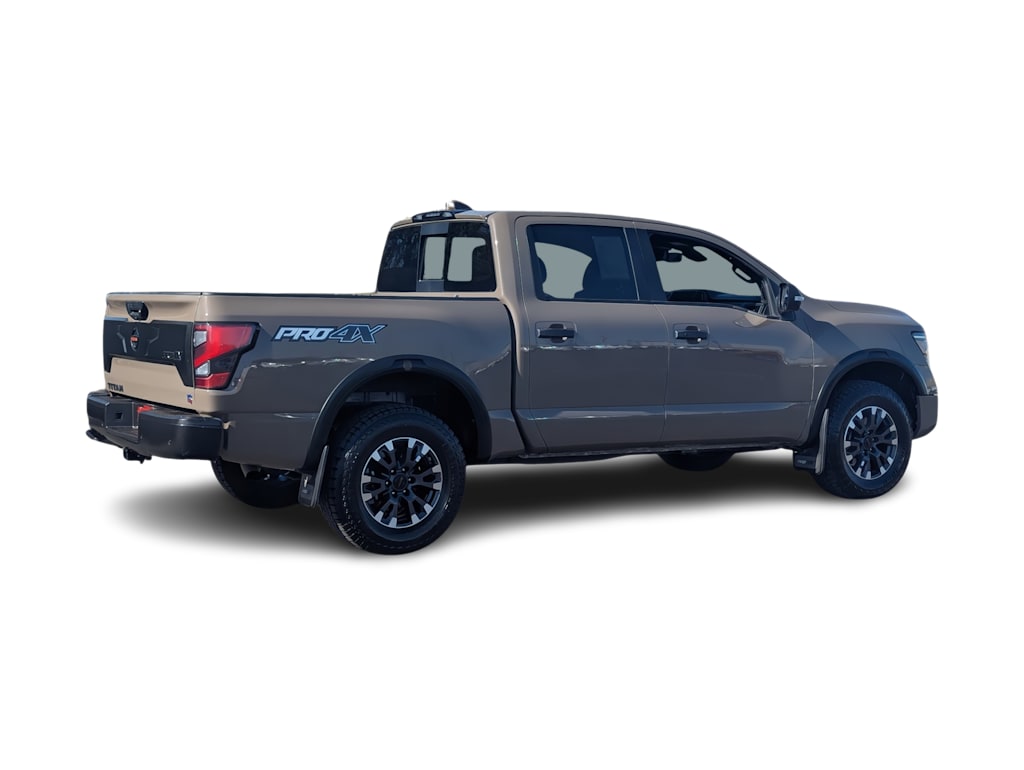 Thumbnail: 2022 Nissan Titan - 18