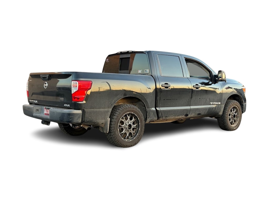 Thumbnail: 2017 Nissan Titan - 8