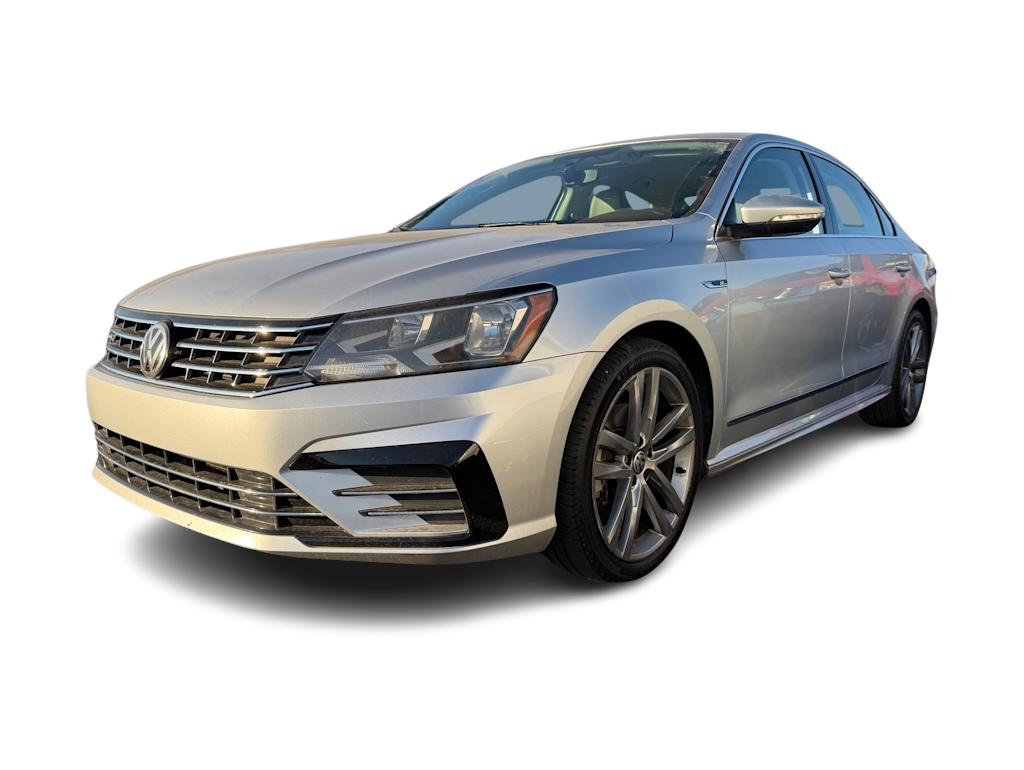 Thumbnail: 2017 Volkswagen Passat - 11