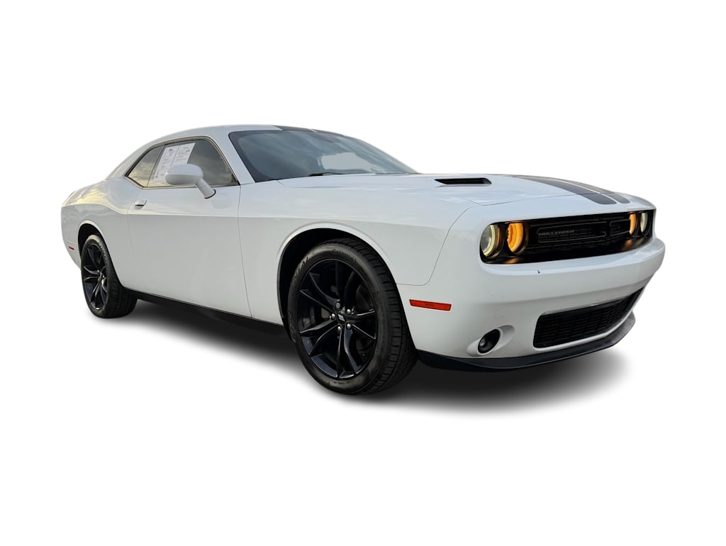 Thumbnail: 2017 Dodge Challenger - 18