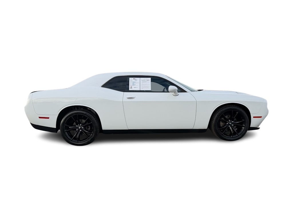 Thumbnail: 2017 Dodge Challenger - 17