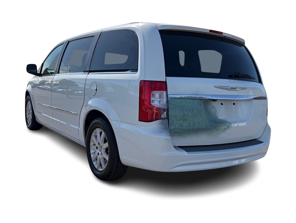 Thumbnail: 2013 Chrysler Town & Country - 3
