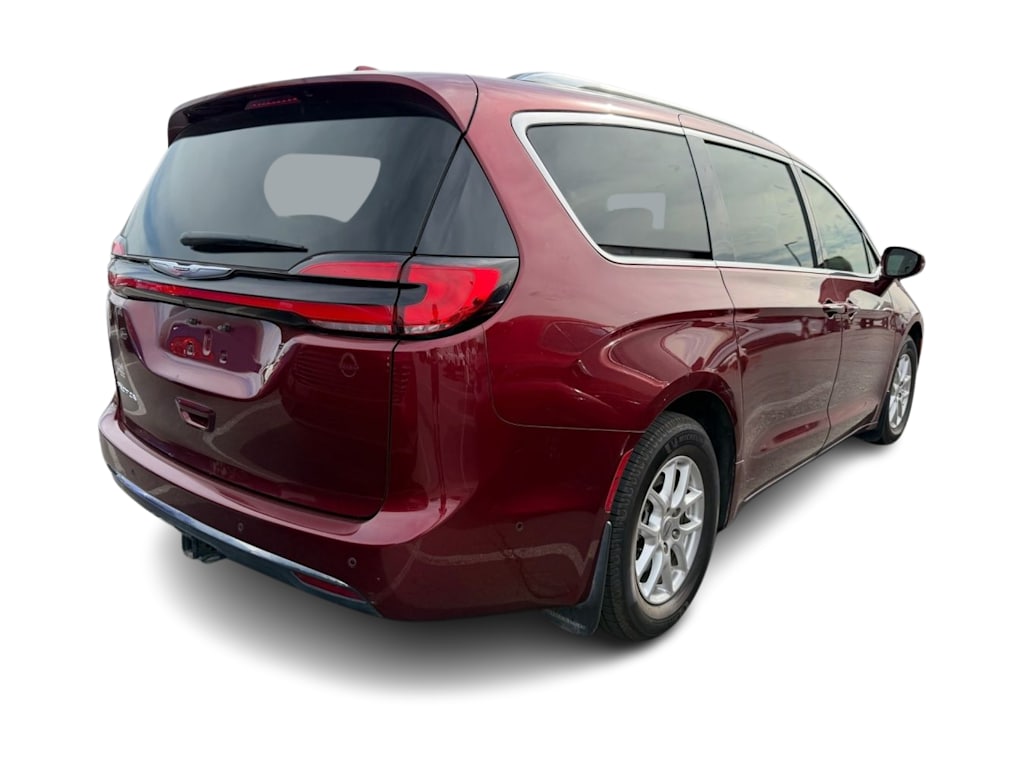 Thumbnail: 2021 Chrysler Pacifica - 10