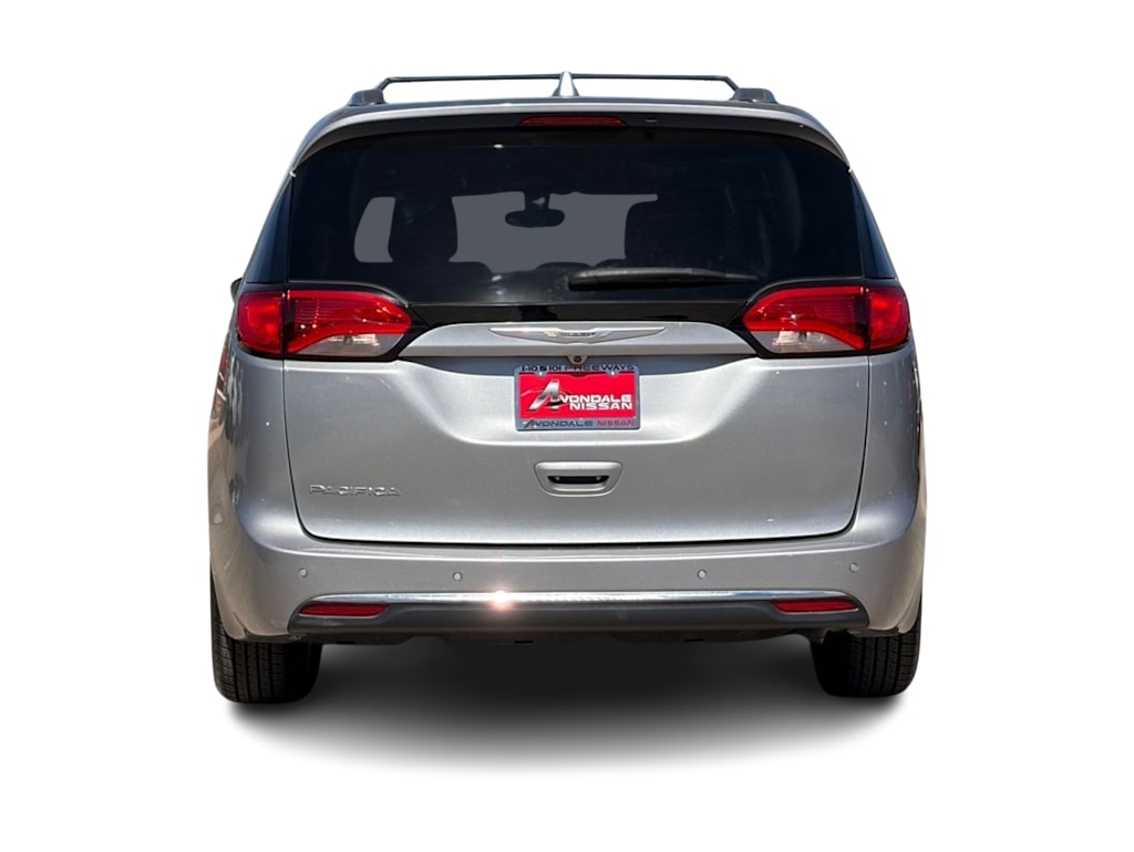 Thumbnail: 2020 Chrysler Pacifica - 4