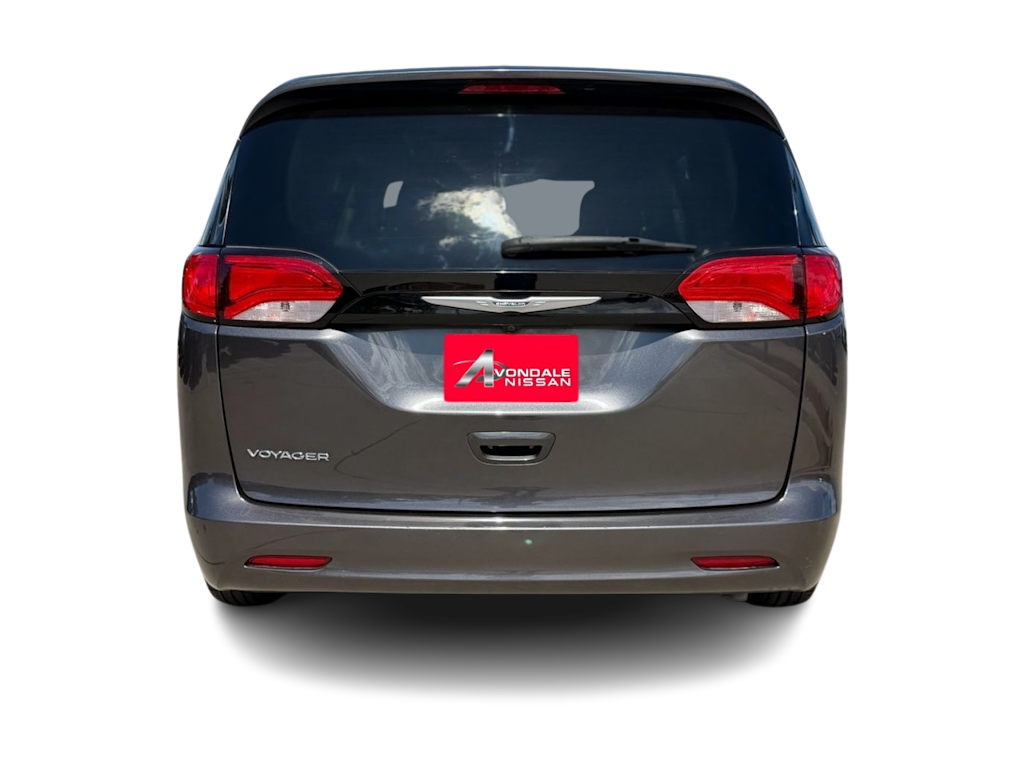 Thumbnail: 2023 Chrysler Voyager - 5