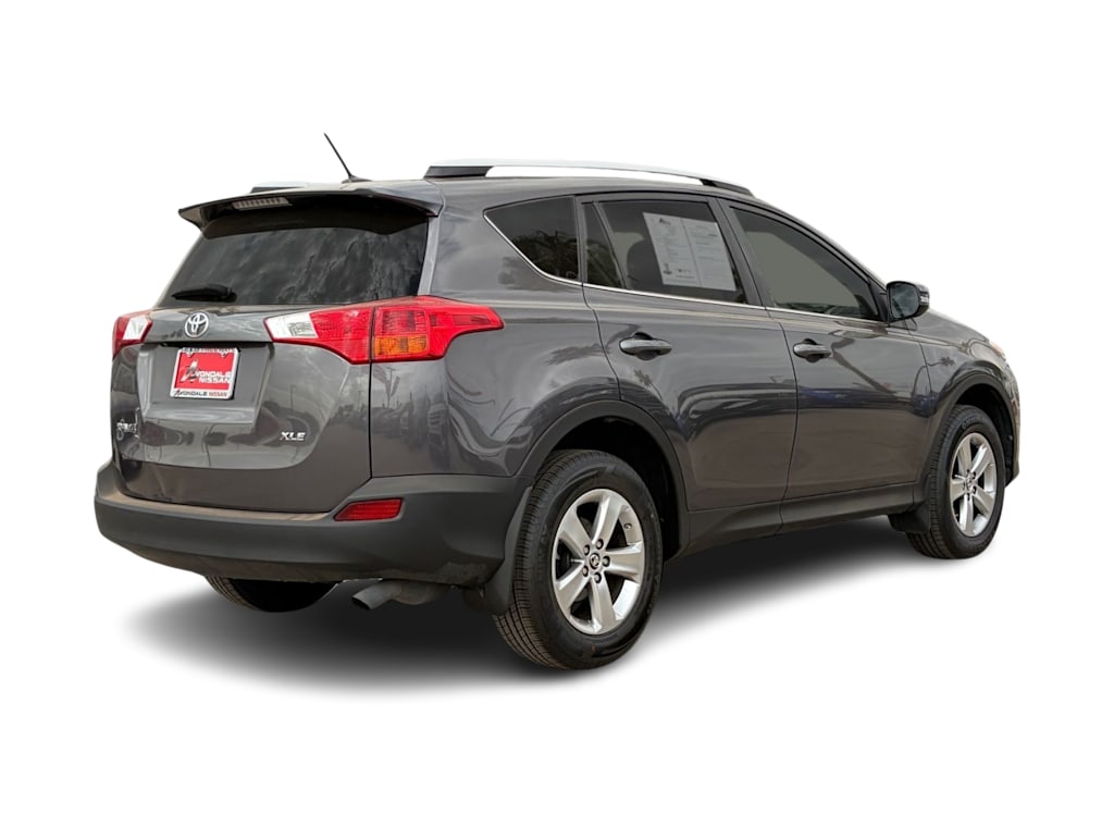 Thumbnail: 2015 Toyota RAV4 - 18