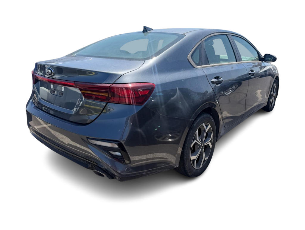 Thumbnail: 2021 Kia Forte - 8