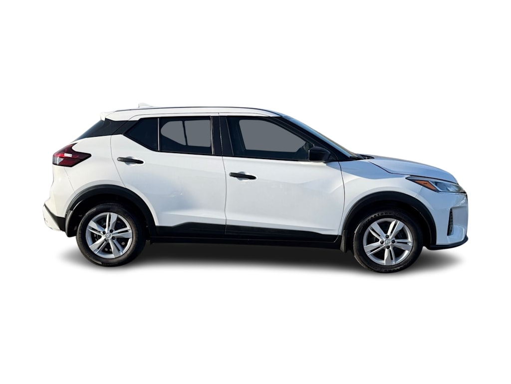 Thumbnail: 2025 Nissan Kicks - 17