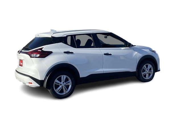 2025 Nissan Kicks S 15