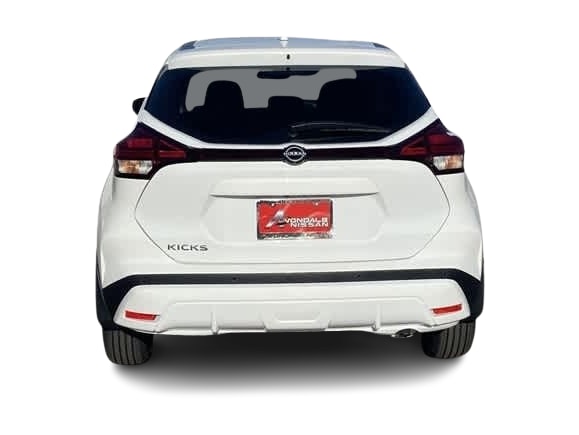 Thumbnail: 2025 Nissan Kicks - 4