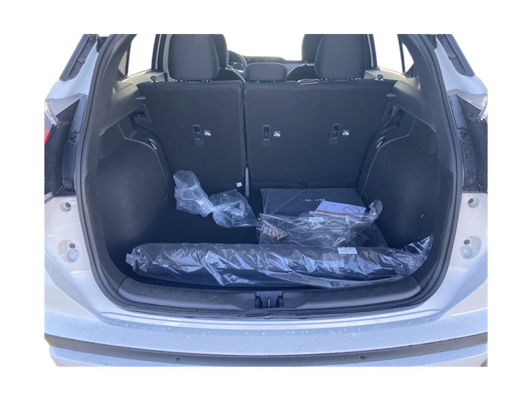 Thumbnail: 2025 Nissan Kicks - 14