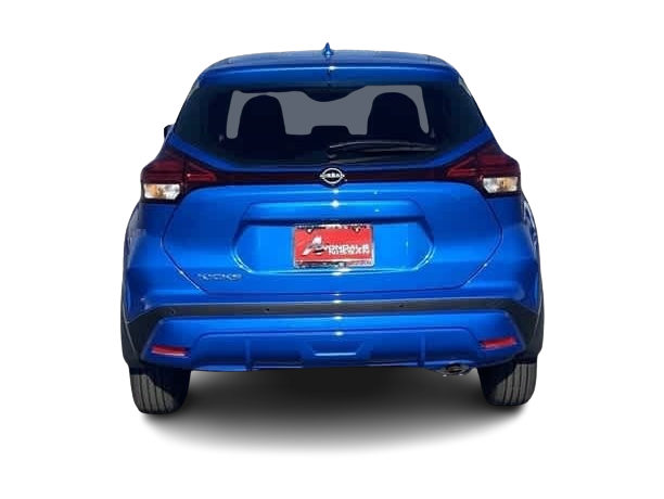 Thumbnail: 2025 Nissan Kicks - 4
