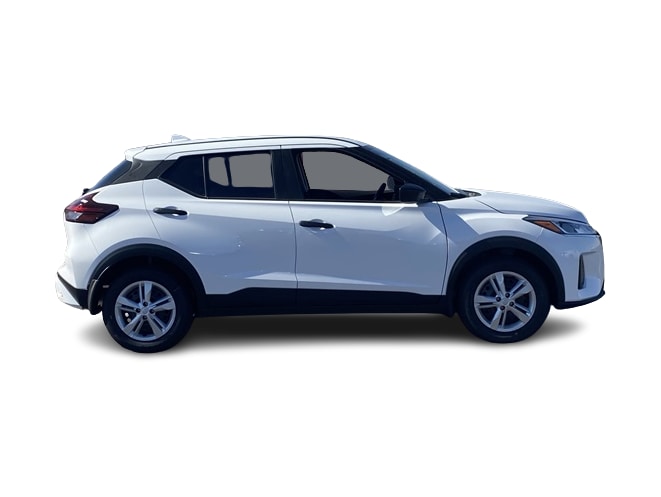 2025 Nissan Kicks S 16