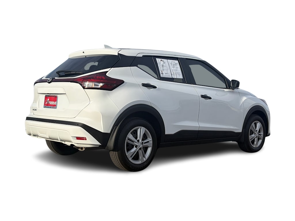 Thumbnail: 2025 Nissan Kicks - 17
