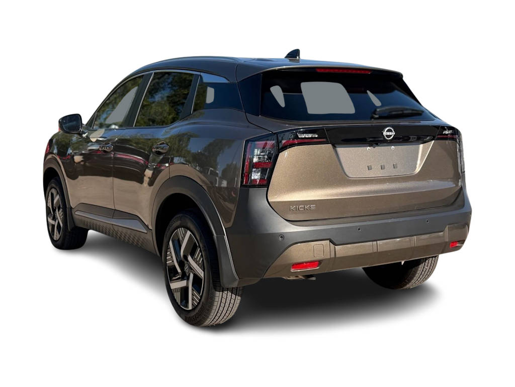 Thumbnail: 2026 Nissan Kicks - 4