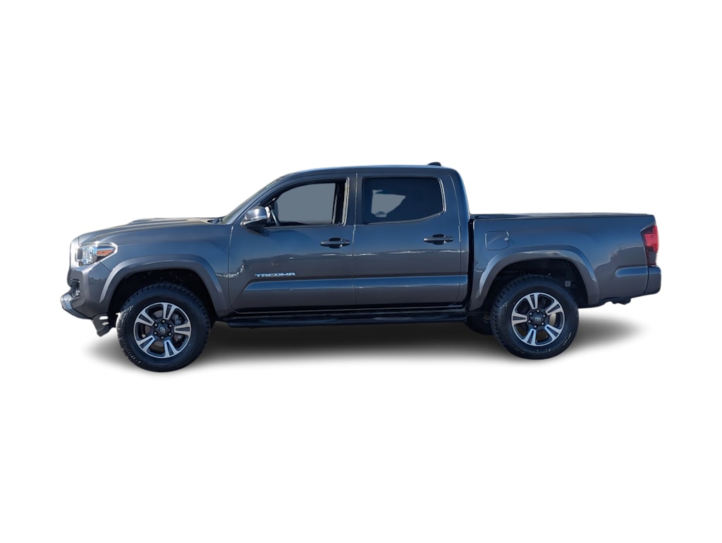 Thumbnail: 2019 Toyota Tacoma - 3