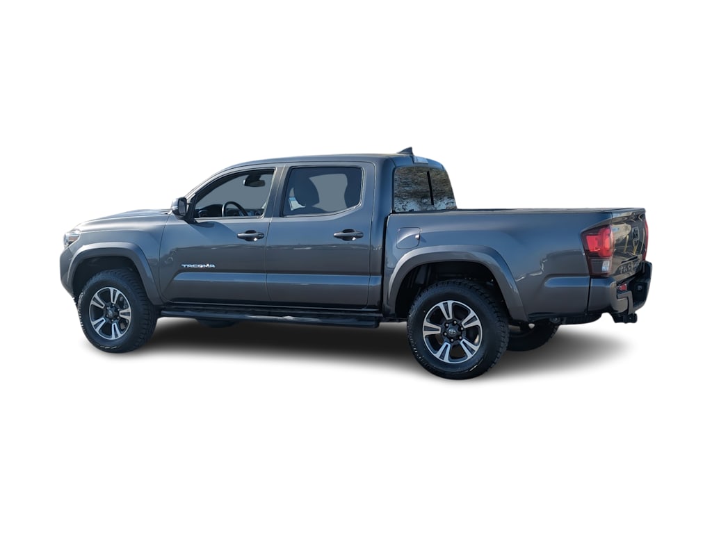 Thumbnail: 2019 Toyota Tacoma - 18