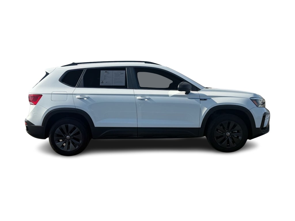 Thumbnail: 2022 Volkswagen Taos - 18