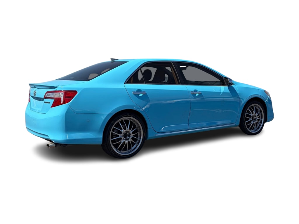 Thumbnail: 2013 Toyota Camry - 9
