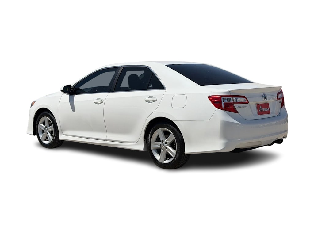 Thumbnail: 2013 Toyota Camry - 4