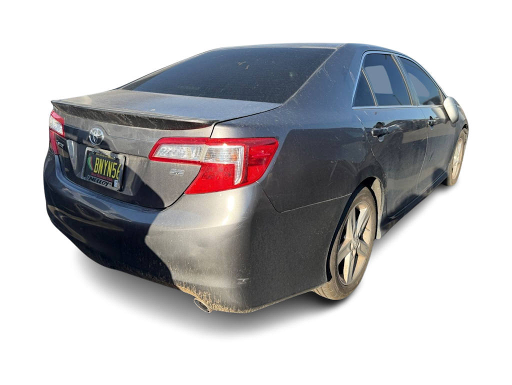 Thumbnail: 2014 Toyota Camry - 10