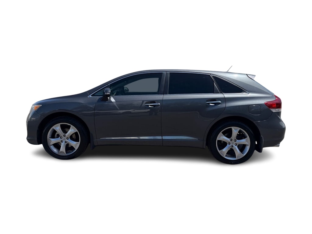 Thumbnail: 2013 Toyota Venza - 3