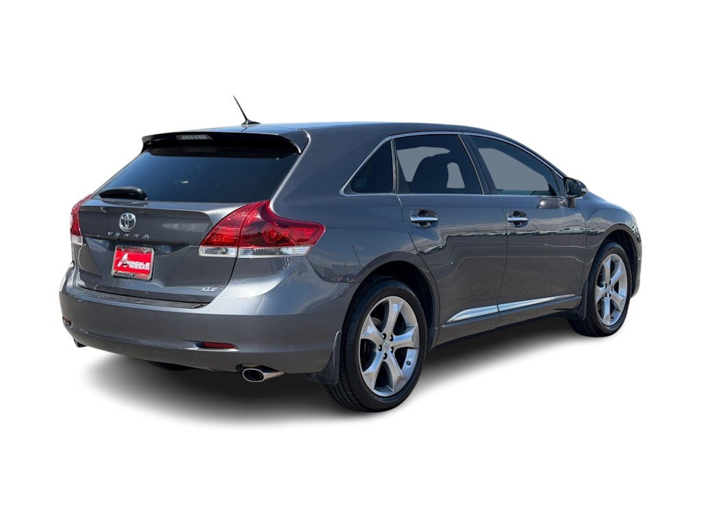 Thumbnail: 2013 Toyota Venza - 15