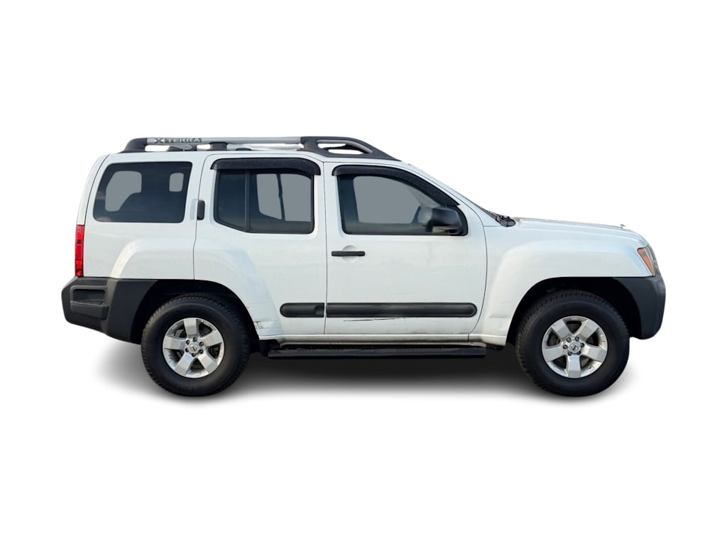 Thumbnail: 2013 Nissan Xterra - 17