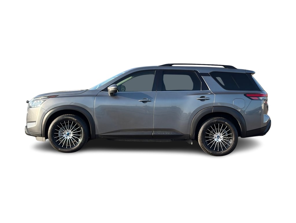 Thumbnail: 2022 Nissan Pathfinder - 3
