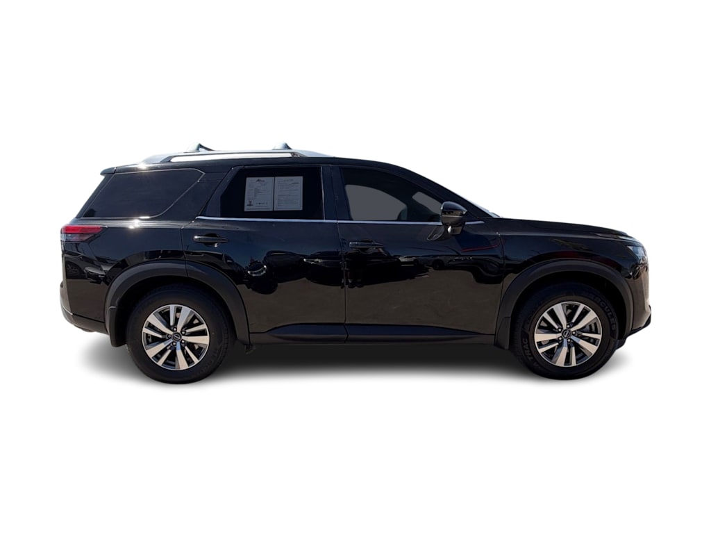 Thumbnail: 2022 Nissan Pathfinder - 14