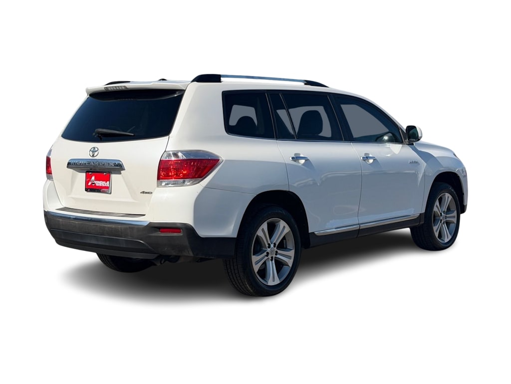 Thumbnail: 2012 Toyota Highlander - 17