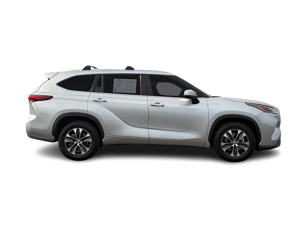 Thumbnail: 2021 Toyota Highlander - 19