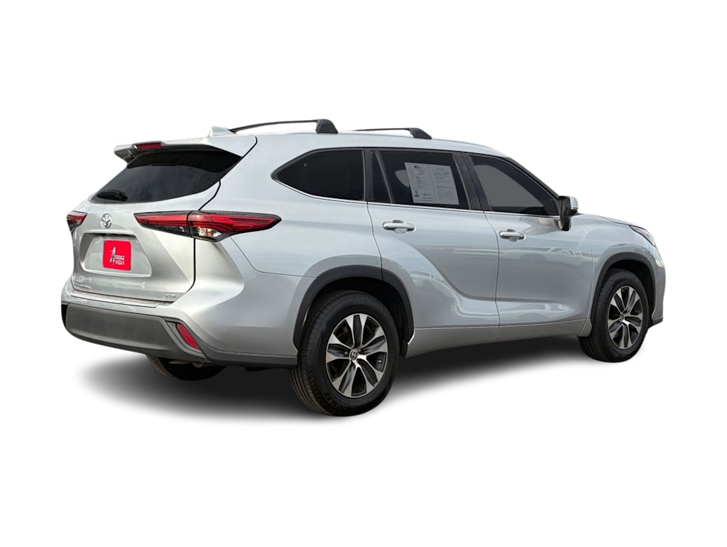 Thumbnail: 2021 Toyota Highlander - 18