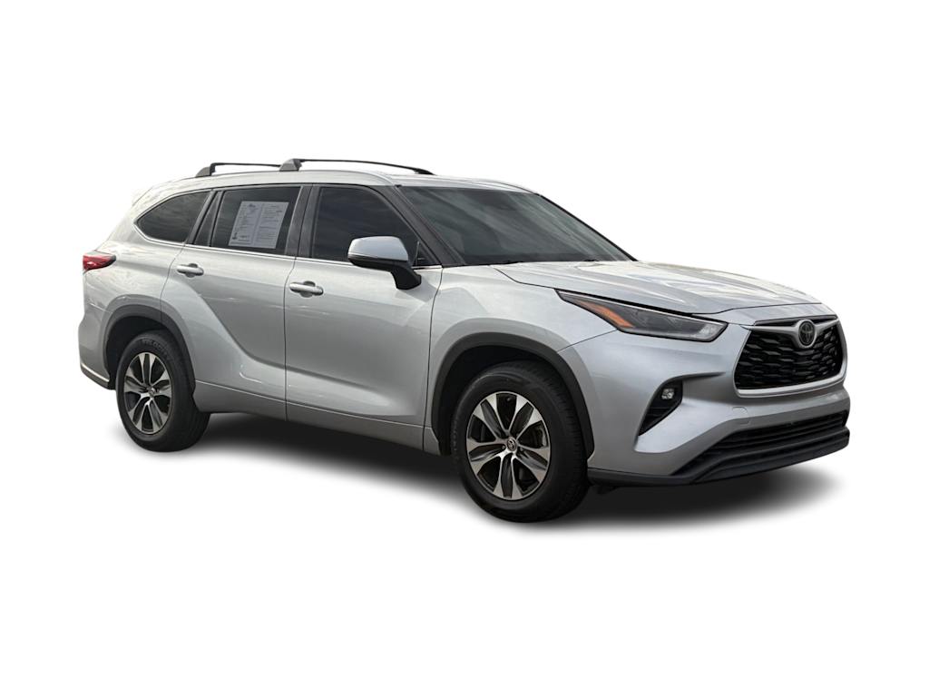 Thumbnail: 2021 Toyota Highlander - 20