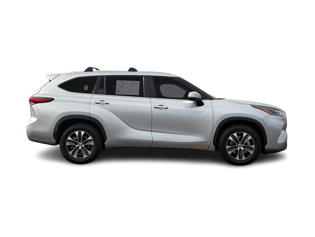 Thumbnail: 2021 Toyota Highlander - 20