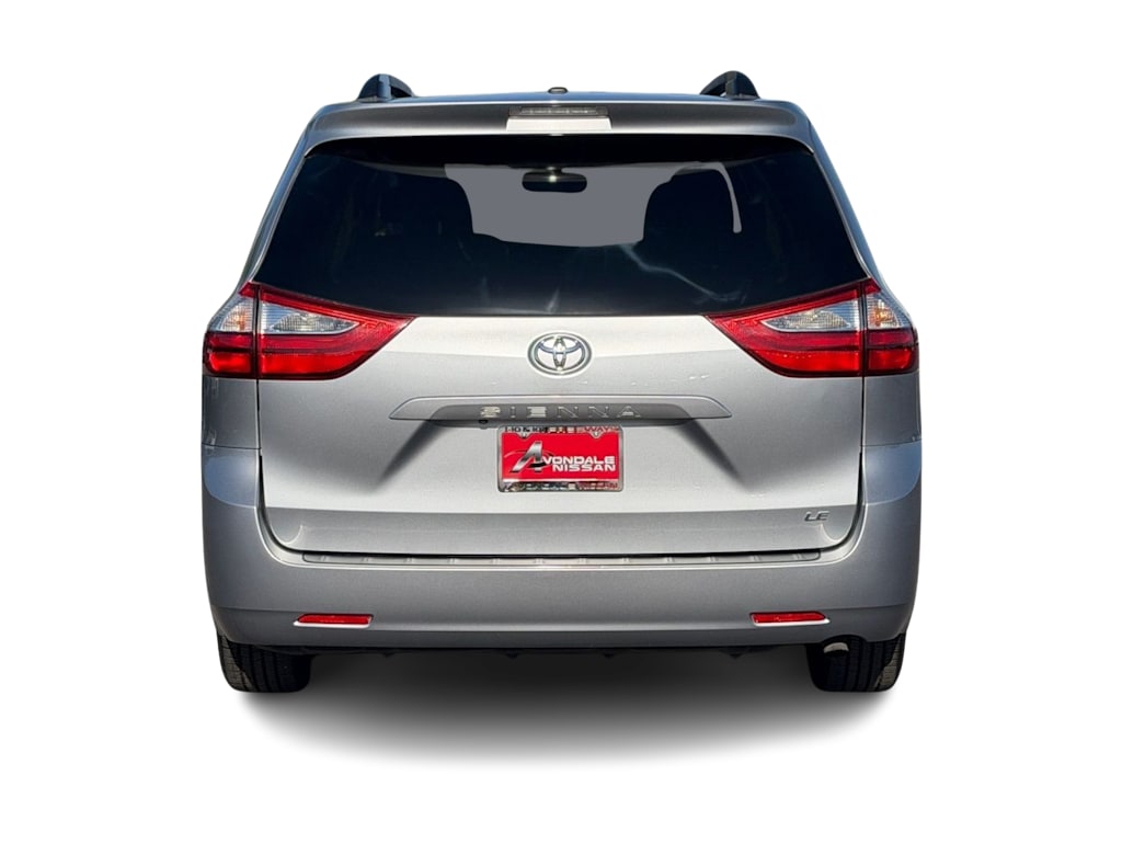 Thumbnail: 2017 Toyota Sienna - 5