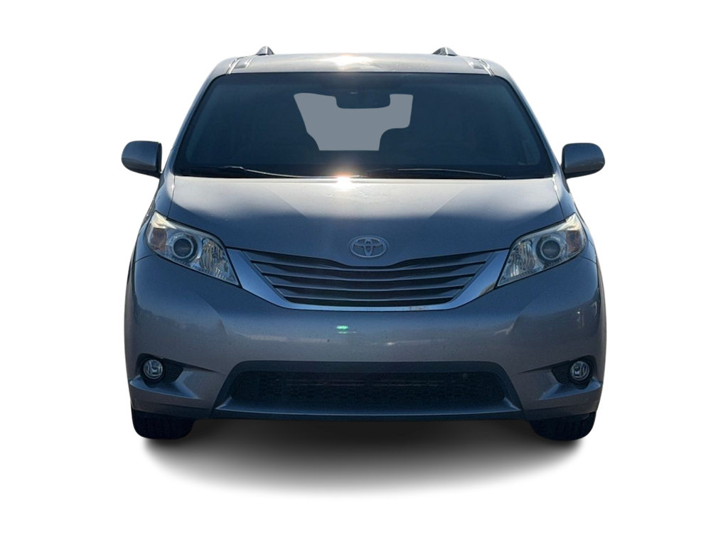 Thumbnail: 2017 Toyota Sienna - 6