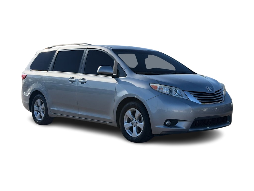 Thumbnail: 2017 Toyota Sienna - 19
