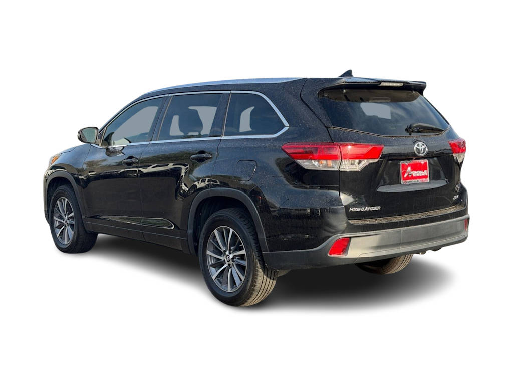 Thumbnail: 2018 Toyota Highlander - 4