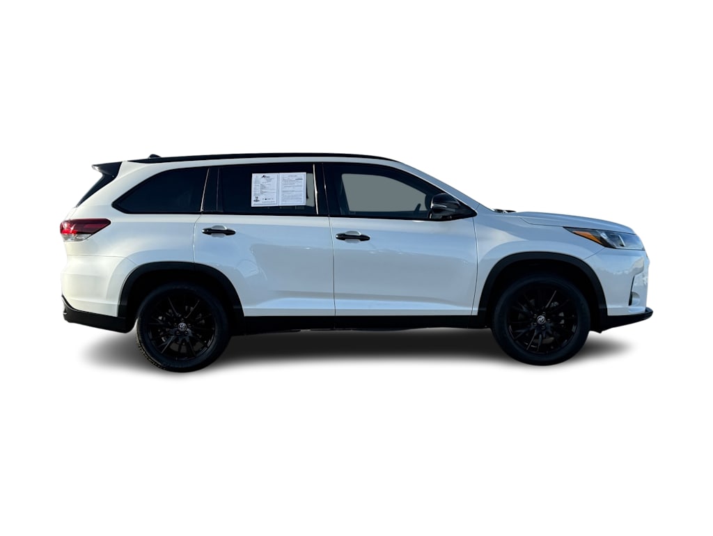 Thumbnail: 2019 Toyota Highlander - 19